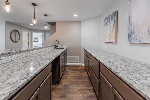 1202 N Oak St, Goddard, KS 67052