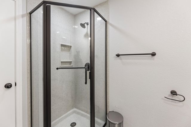 1202 N Oak St, Goddard, KS 67052