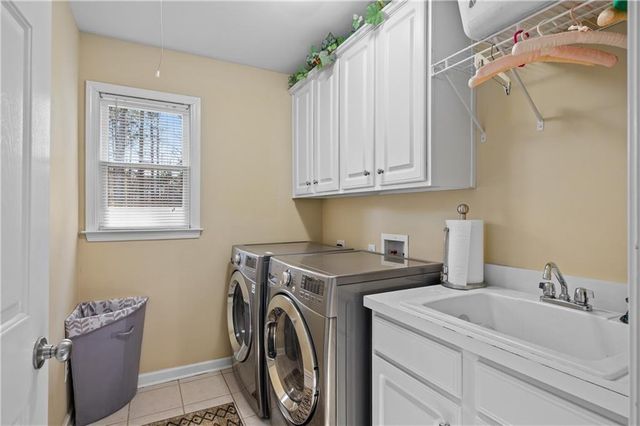 172 Golf Crest Drive, Acworth, GA 30101