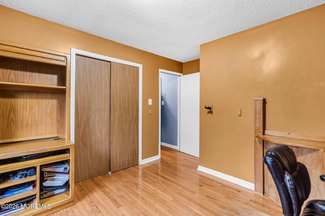 5 Hickory Hill Road, Jackson, NJ 08527