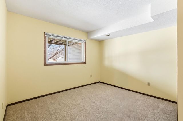 13857 78th Place N, Maple Grove, MN 55311