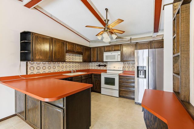 13857 78th Place N, Maple Grove, MN 55311