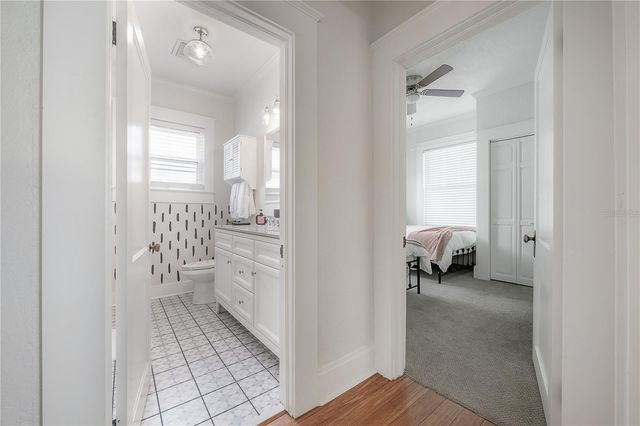 1010 E CURTIS STREET, Tampa, FL 33603