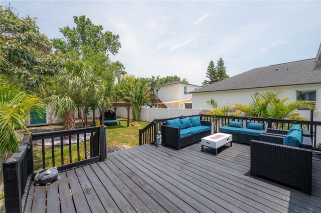 1010 E CURTIS STREET, Tampa, FL 33603