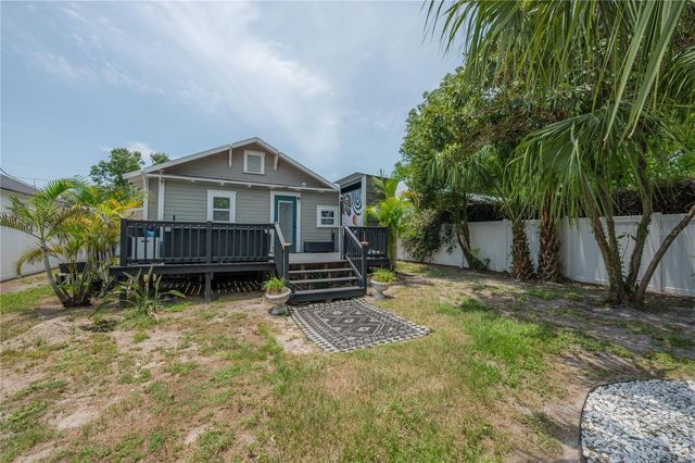 1010 E CURTIS STREET, Tampa, FL 33603