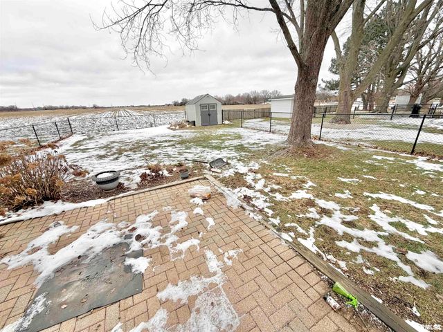 1963 W LOSEY Street, Galesburg, IL 61401