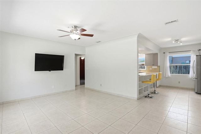 4624 27TH AVENUE S, Gulfport, FL 33711