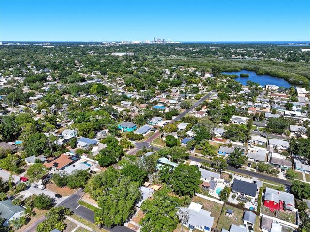 4624 27TH AVENUE S, Gulfport, FL 33711