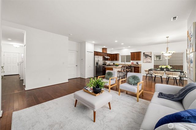 1752 42nd Street NE, Auburn, WA 98002