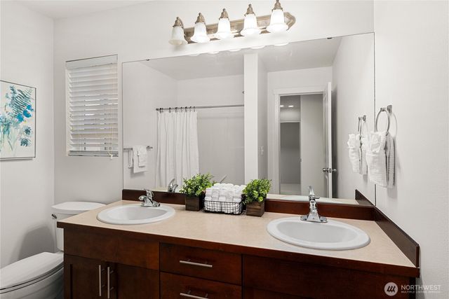 1752 42nd Street NE, Auburn, WA 98002