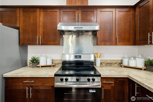 1752 42nd Street NE, Auburn, WA 98002