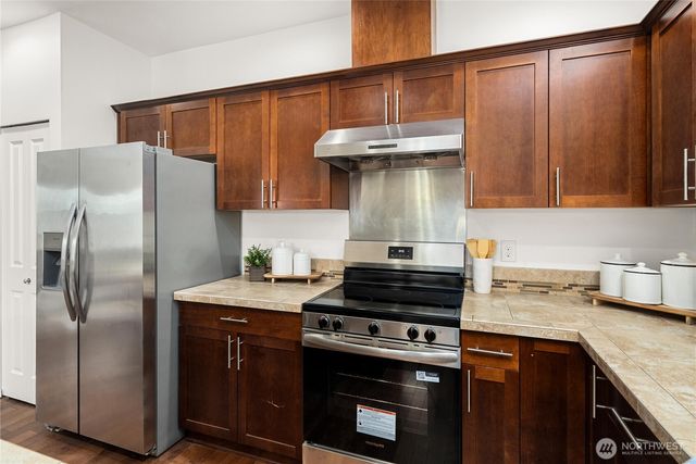 1752 42nd Street NE, Auburn, WA 98002