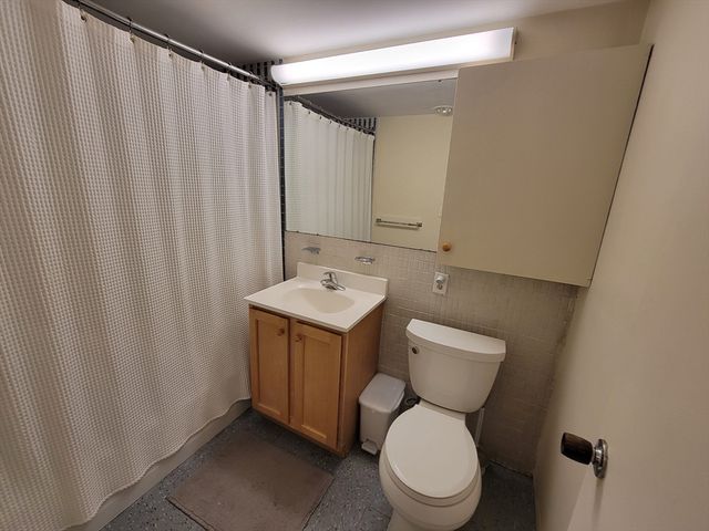 29 Concord Avenue 208, Cambridge, MA 02138