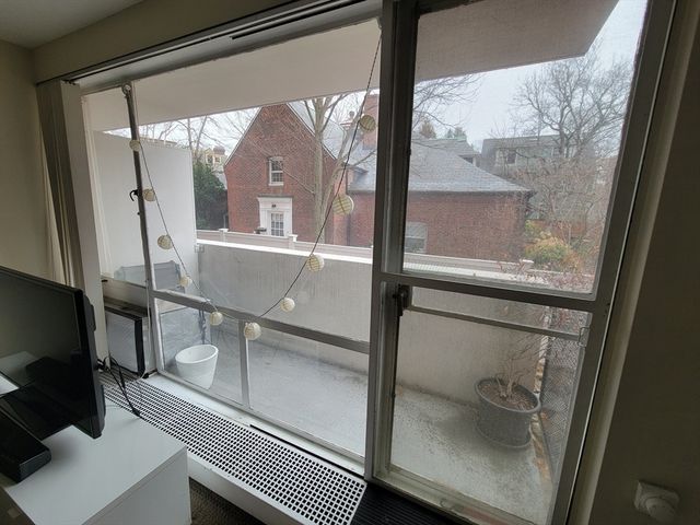 29 Concord Avenue 208, Cambridge, MA 02138