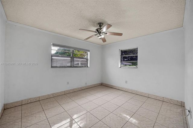 210 E 59th St, Hialeah, FL 33013