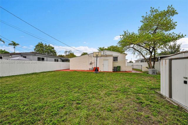 210 E 59th St, Hialeah, FL 33013