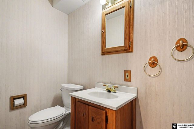 6700 S Bermuda Drive, Lincoln, NE 68506