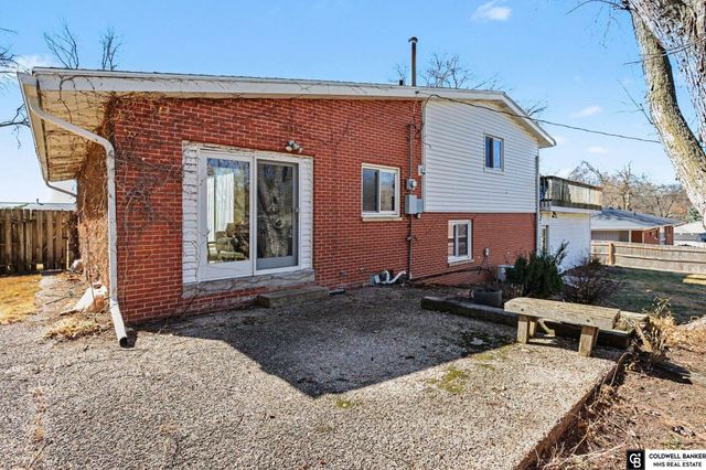 6700 S Bermuda Drive, Lincoln, NE 68506