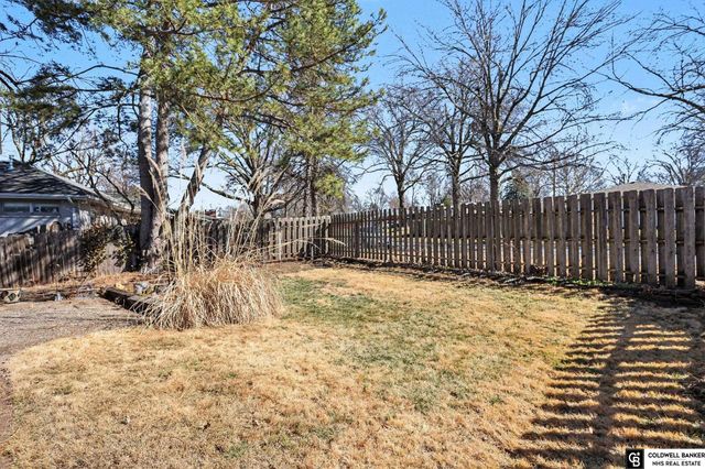 6700 S Bermuda Drive, Lincoln, NE 68506