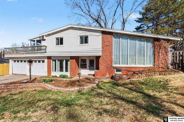 6700 S Bermuda Drive, Lincoln, NE 68506