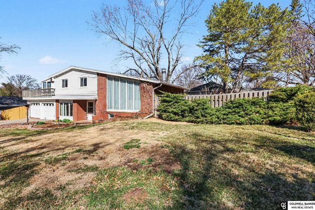 6700 S Bermuda Drive, Lincoln, NE 68506