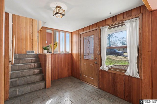 6700 S Bermuda Drive, Lincoln, NE 68506