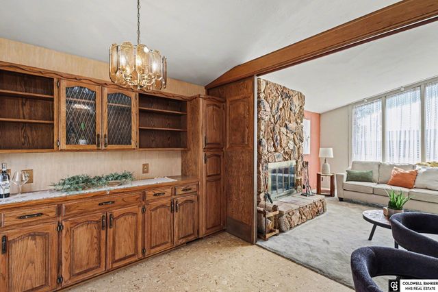 6700 S Bermuda Drive, Lincoln, NE 68506