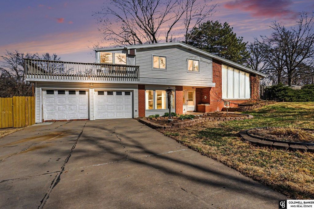 6700 S Bermuda Drive, Lincoln, NE 68506