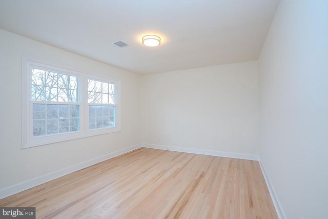 150 WINDSOR RD, Robbinsville, NJ 08691