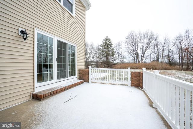 150 WINDSOR RD, Robbinsville, NJ 08691