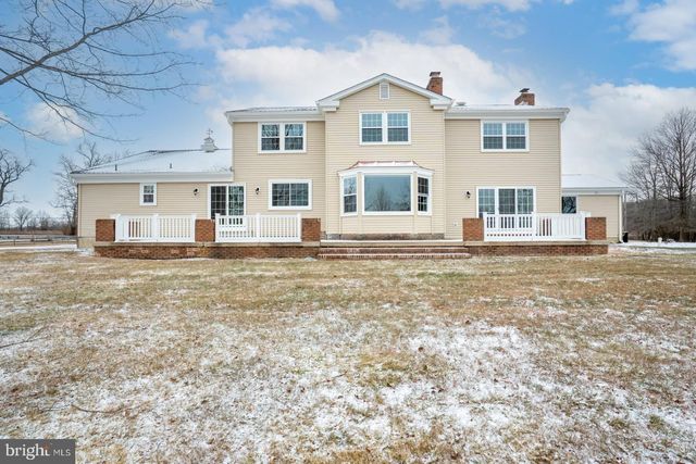 150 WINDSOR RD, Robbinsville, NJ 08691