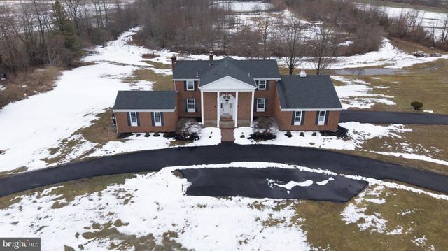 150 WINDSOR RD, Robbinsville, NJ 08691