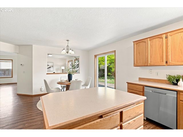 512 Nw 147TH St, Vancouver, WA 98685