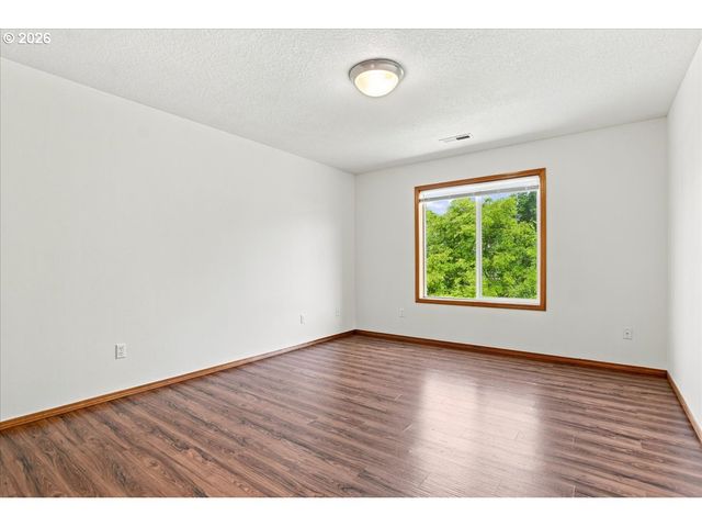 512 Nw 147TH St, Vancouver, WA 98685