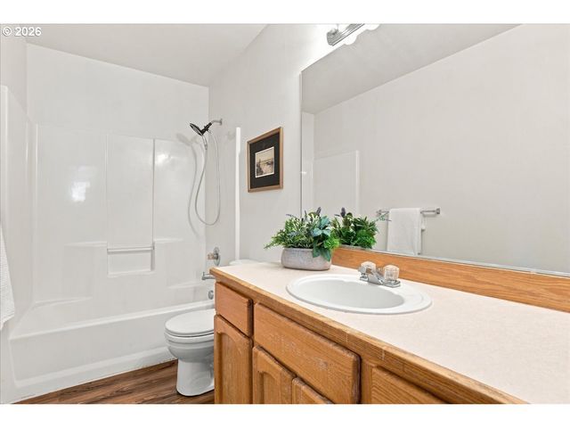 512 Nw 147TH St, Vancouver, WA 98685