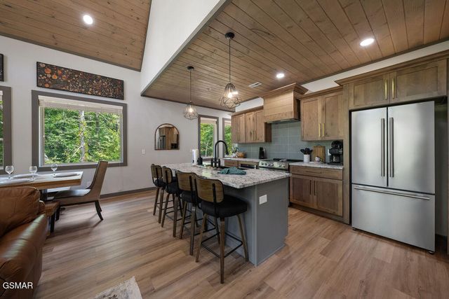 1920 Smoky Cove Road, Sevierville, TN 37876
