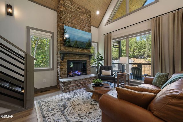 1920 Smoky Cove Road, Sevierville, TN 37876