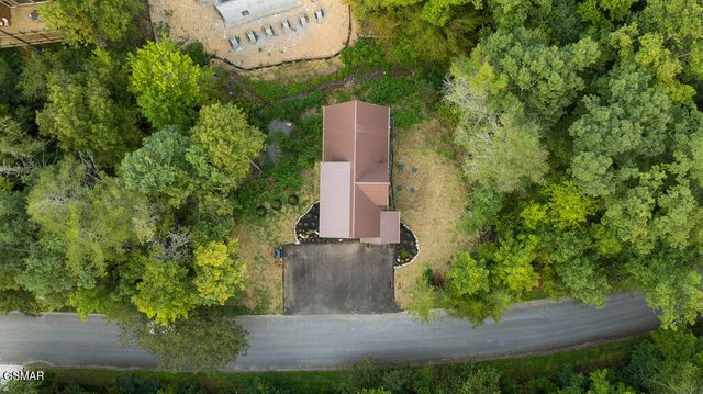 1920 Smoky Cove Road, Sevierville, TN 37876