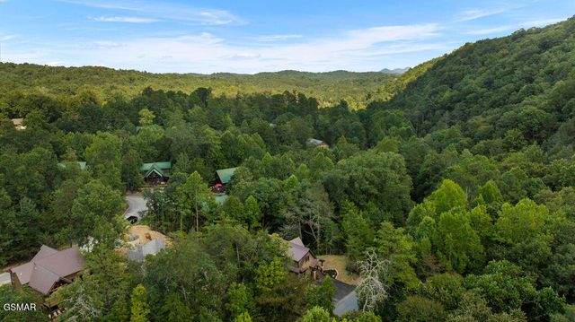 1920 Smoky Cove Road, Sevierville, TN 37876