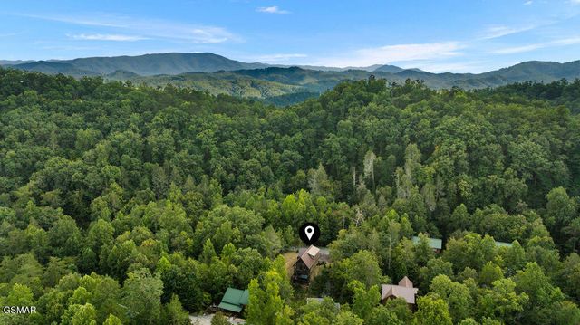 1920 Smoky Cove Road, Sevierville, TN 37876