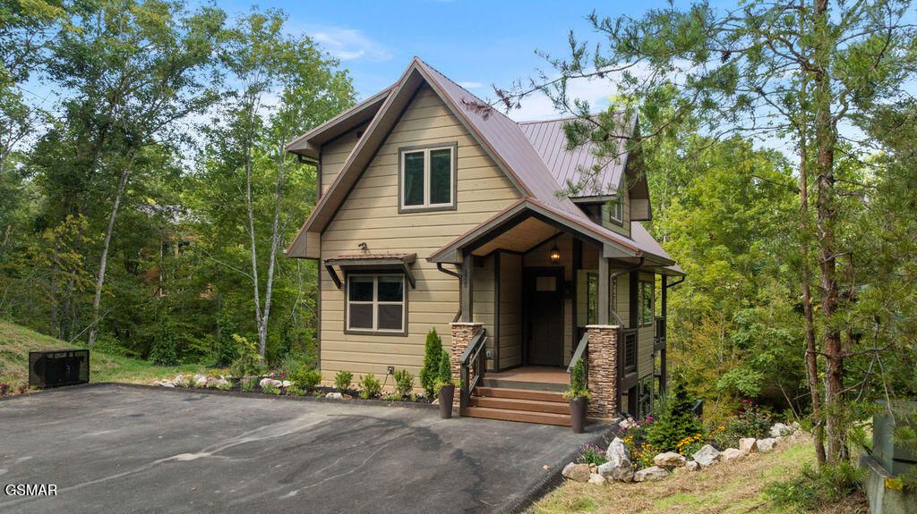 1920 Smoky Cove Road, Sevierville, TN 37876