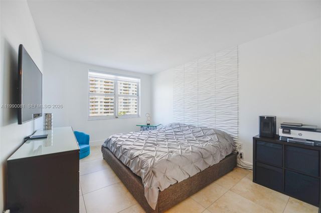 1980 S Ocean Dr 4B, Hallandale Beach, FL 33009