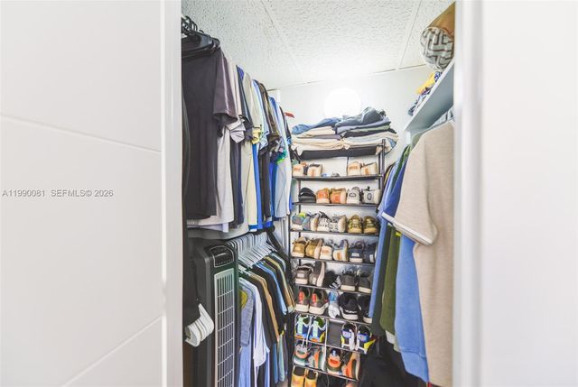 1980 S Ocean Dr 4B, Hallandale Beach, FL 33009