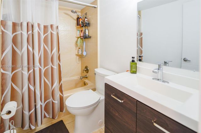 1980 S Ocean Dr 4B, Hallandale Beach, FL 33009