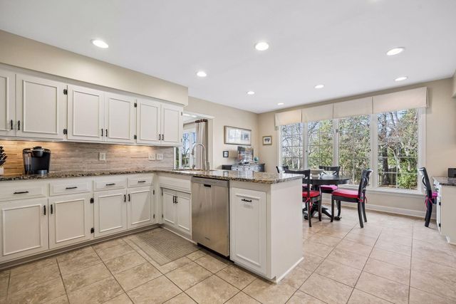 6704 Dovre Drive, Edina, MN 55436