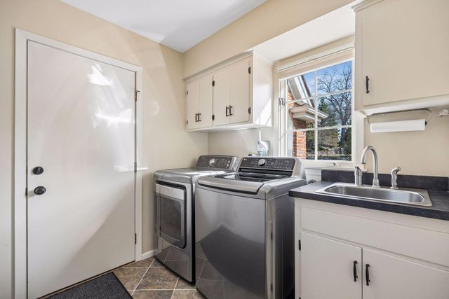 6704 Dovre Drive, Edina, MN 55436