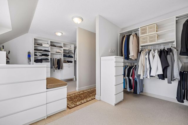 6704 Dovre Drive, Edina, MN 55436