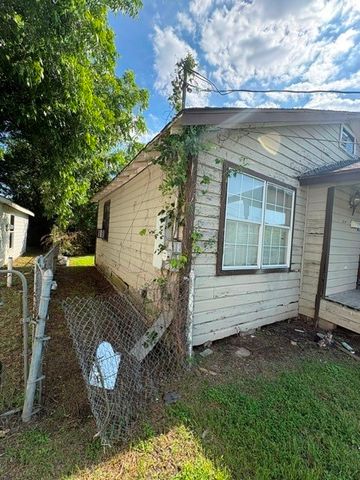 1834 Leath Street, Dallas, TX 75212