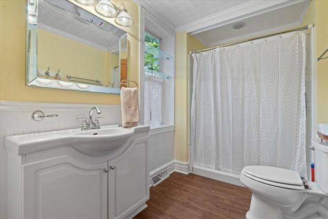 3609 Waterbury LANE, Racine, WI 53403