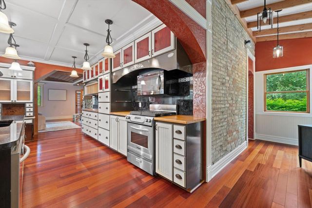 3609 Waterbury LANE, Racine, WI 53403